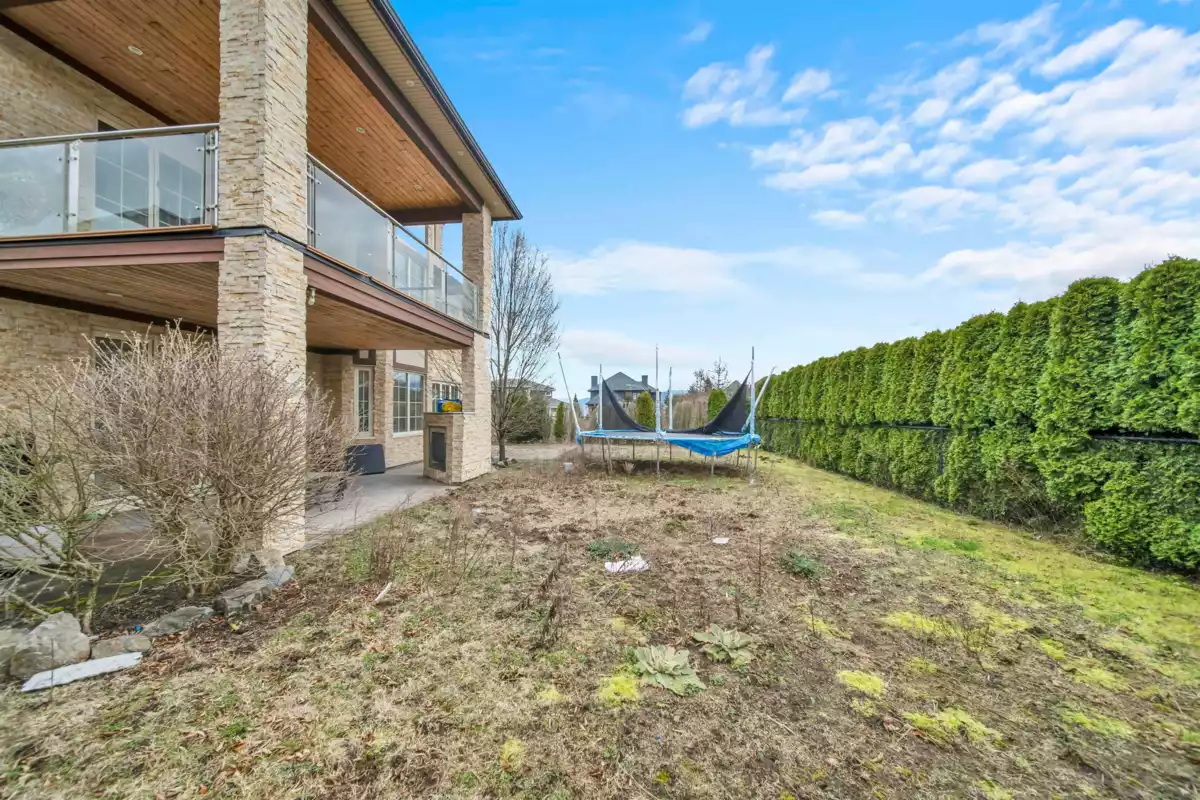 Hot Tub / Spa Photo of 35632 Eagle View Place, Abbotsford, BC