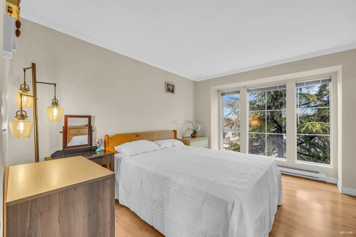 Entry Foyer Photo of 20 12188 Harris Road, Pitt Meadows, BC