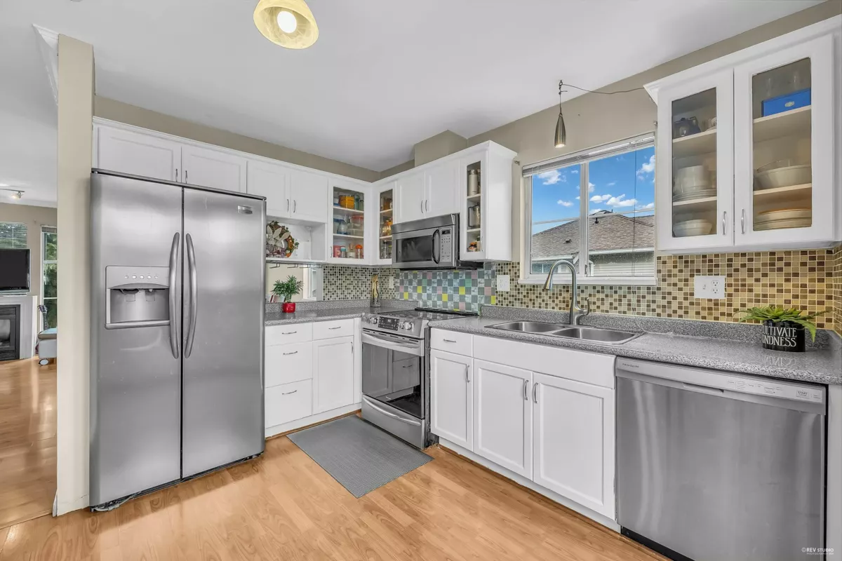 Guest Bathroom Photo of 20 12188 Harris Road, Pitt Meadows, BC