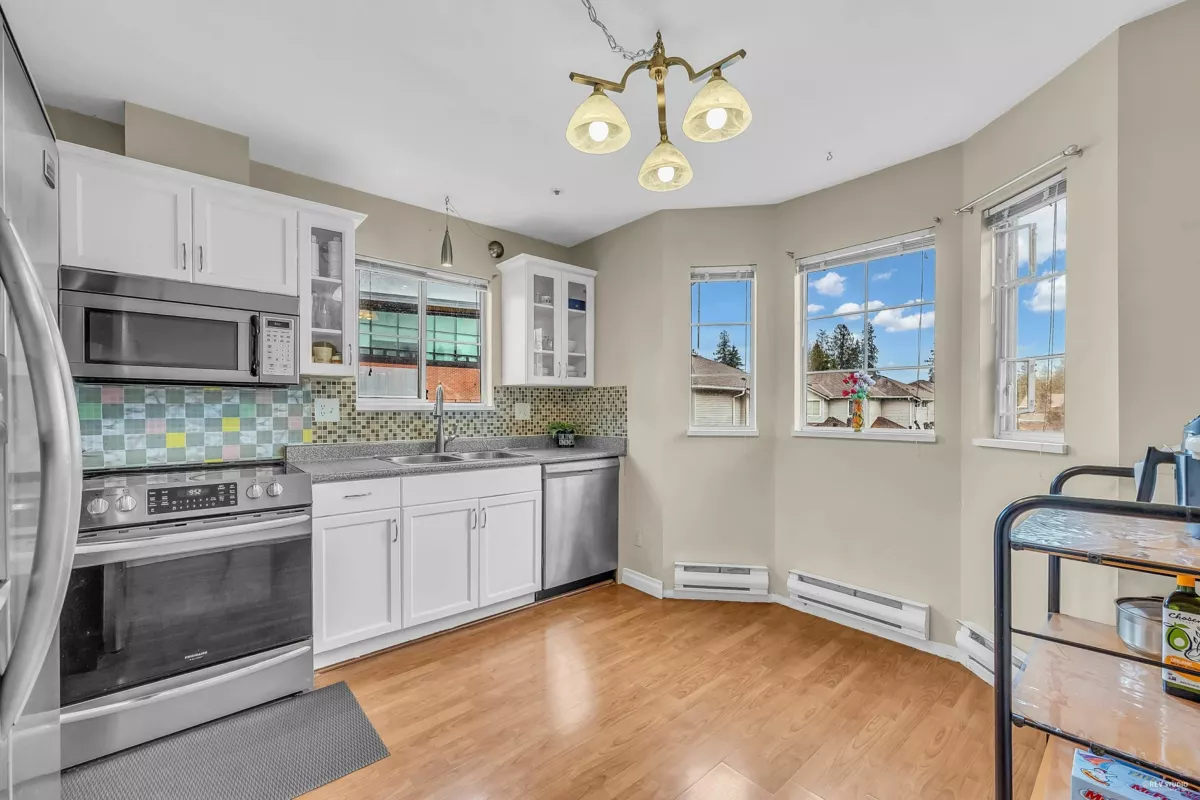 Walk-In Closet Photo of 20 12188 Harris Road, Pitt Meadows, BC