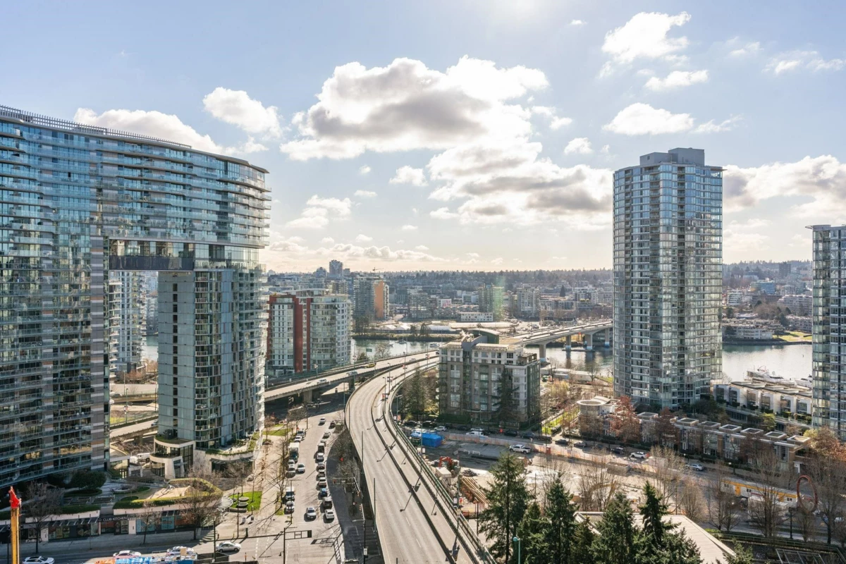 Backyard Photo of 1903 989 Beatty Street, Vancouver, BC