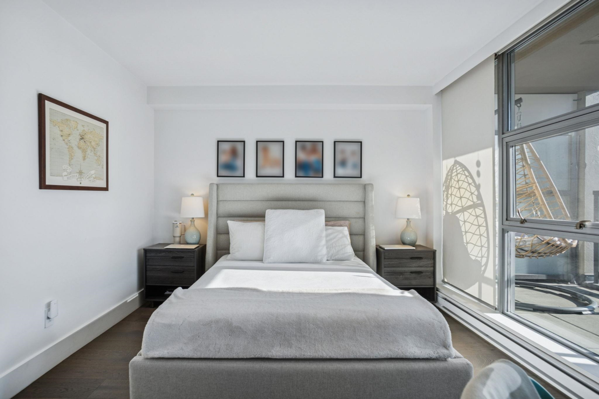 Entry Foyer Photo of 1903 989 Beatty Street, Vancouver, BC