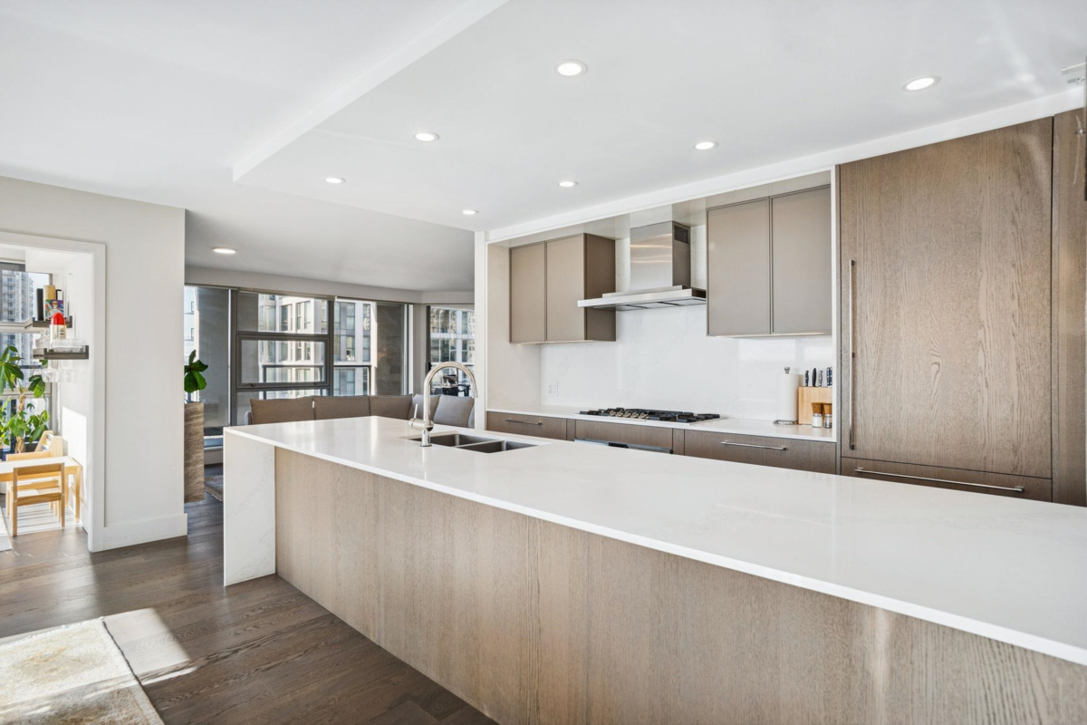 Powder Room Photo of 1903 989 Beatty Street, Vancouver, BC