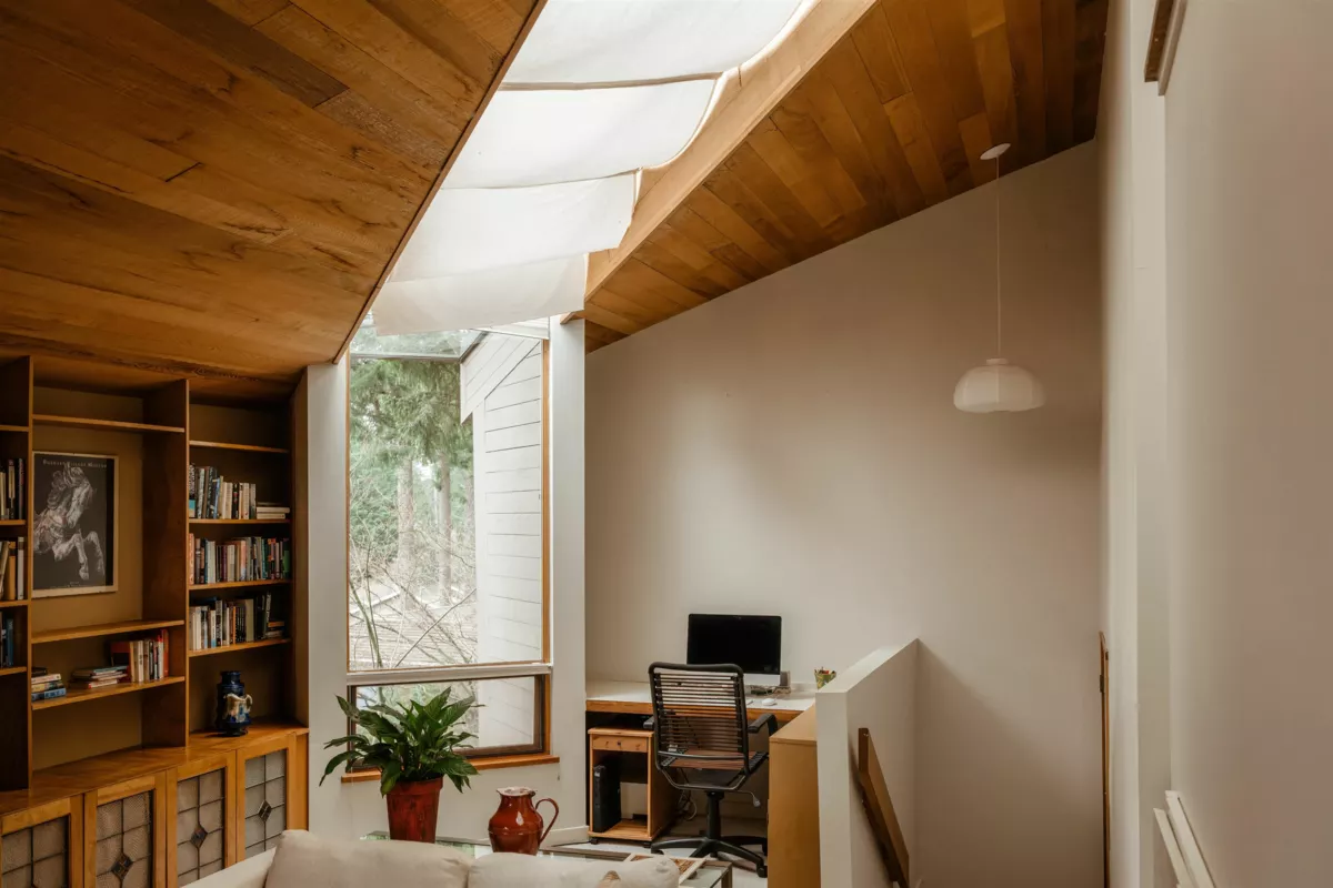 Backyard Photo of 4639 Caulfeild Drive, West Vancouver, BC