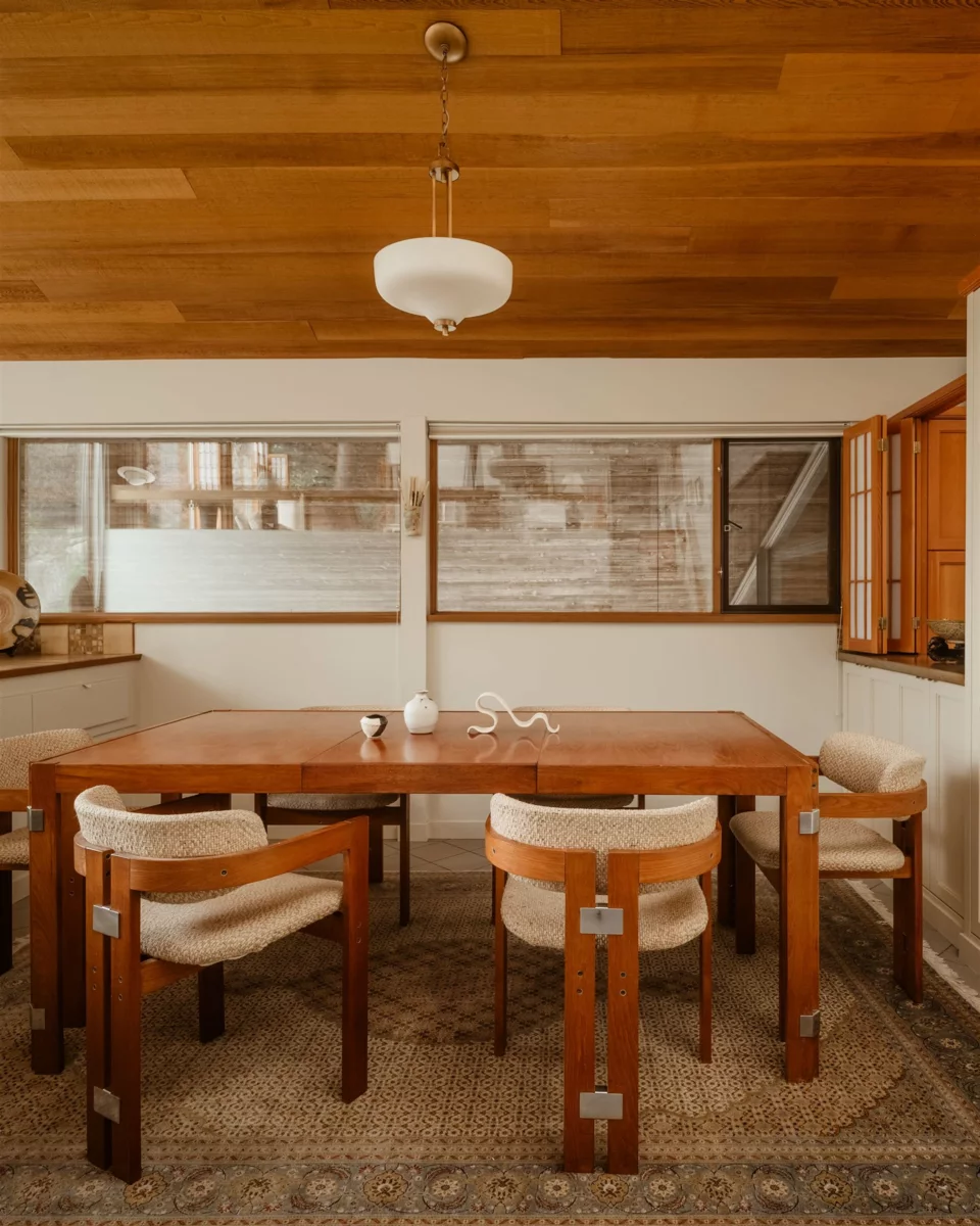 Entry Foyer Photo of 4639 Caulfeild Drive, West Vancouver, BC