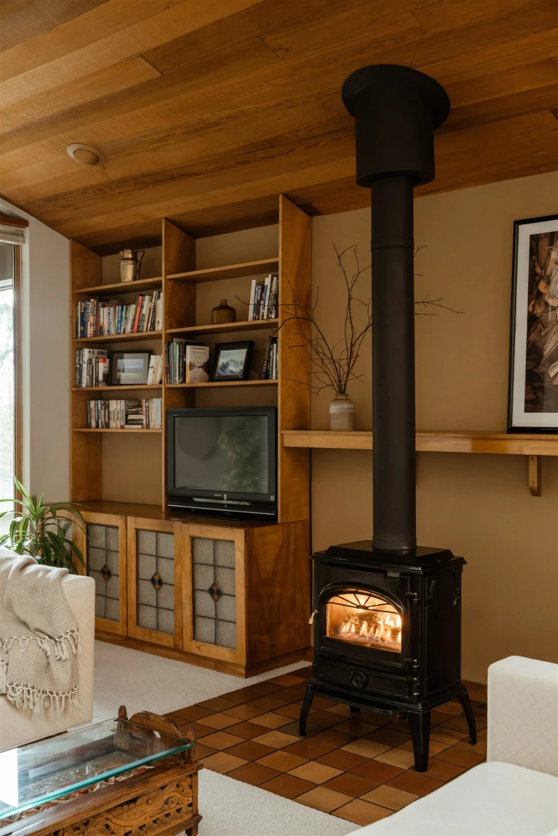 Front Yard Photo of 4639 Caulfeild Drive, West Vancouver, BC