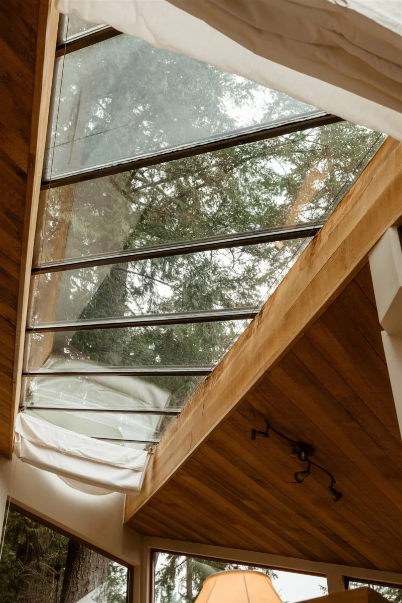 Guest Bathroom Photo of 4639 Caulfeild Drive, West Vancouver, BC