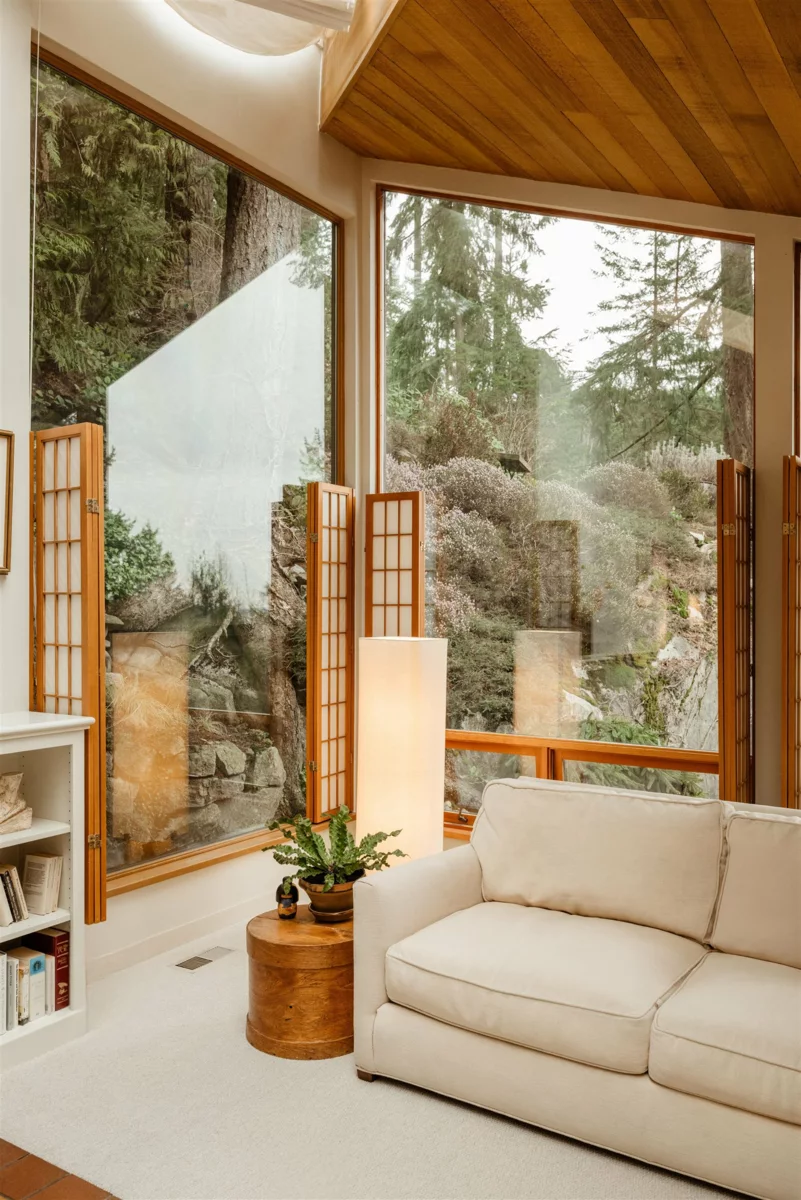 Office / Den Photo of 4639 Caulfeild Drive, West Vancouver, BC