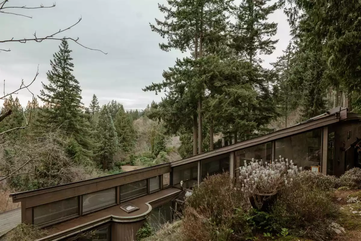 Outdoor Kitchen Photo of 4639 Caulfeild Drive, West Vancouver, BC