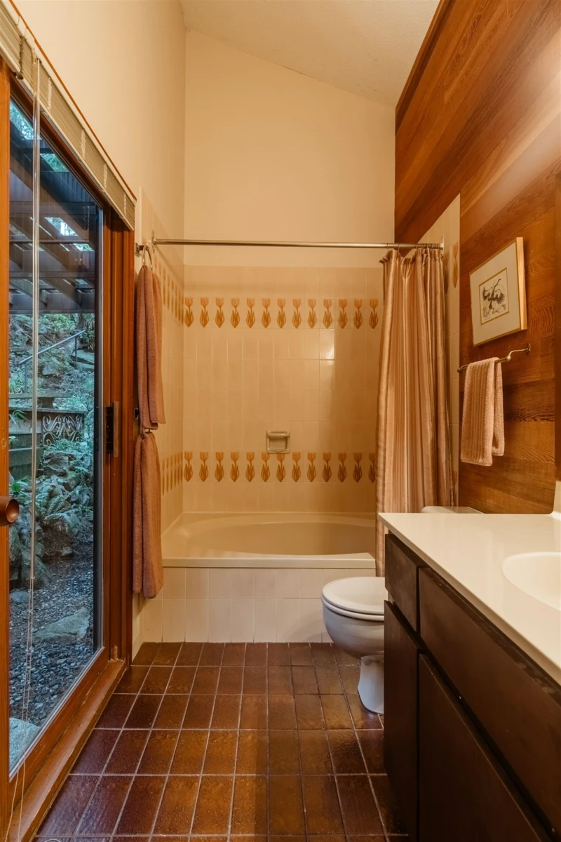 Street View Photo of 4639 Caulfeild Drive, West Vancouver, BC