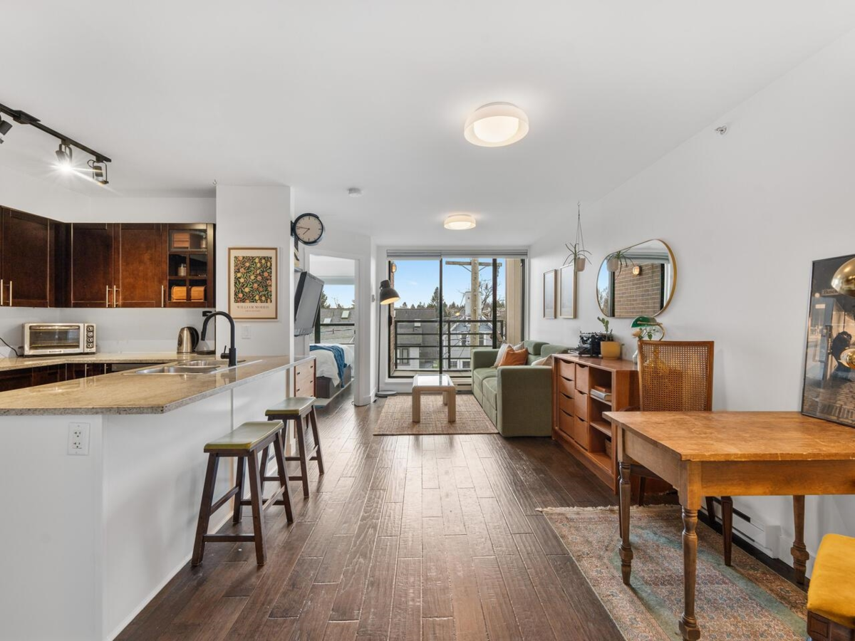 Primary Bedroom Photo of PH12 2150 E Hastings Street, Vancouver, BC