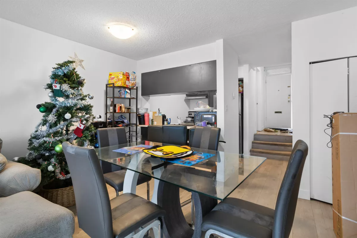 Dining Area Photo of 78 17714 60 Avenue, Surrey, BC