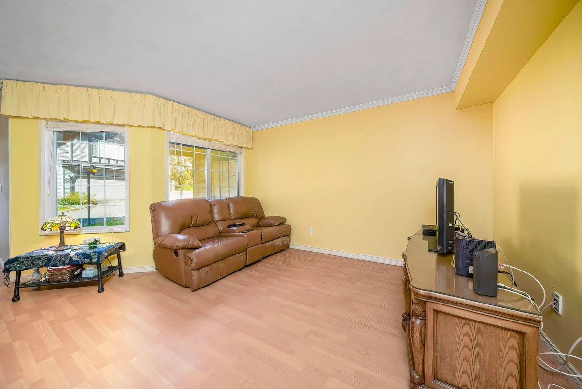 Guest Bathroom Photo of 120 1685 Pinetree Way, Coquitlam, BC