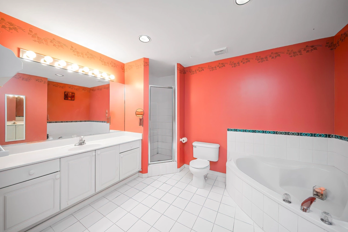 Hallway Photo of 120 1685 Pinetree Way, Coquitlam, BC