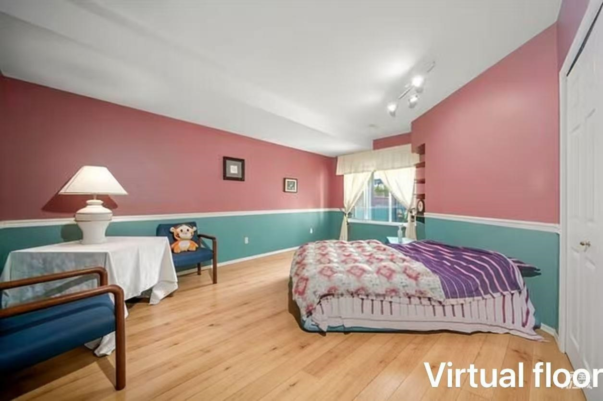 Mudroom Photo of 120 1685 Pinetree Way, Coquitlam, BC