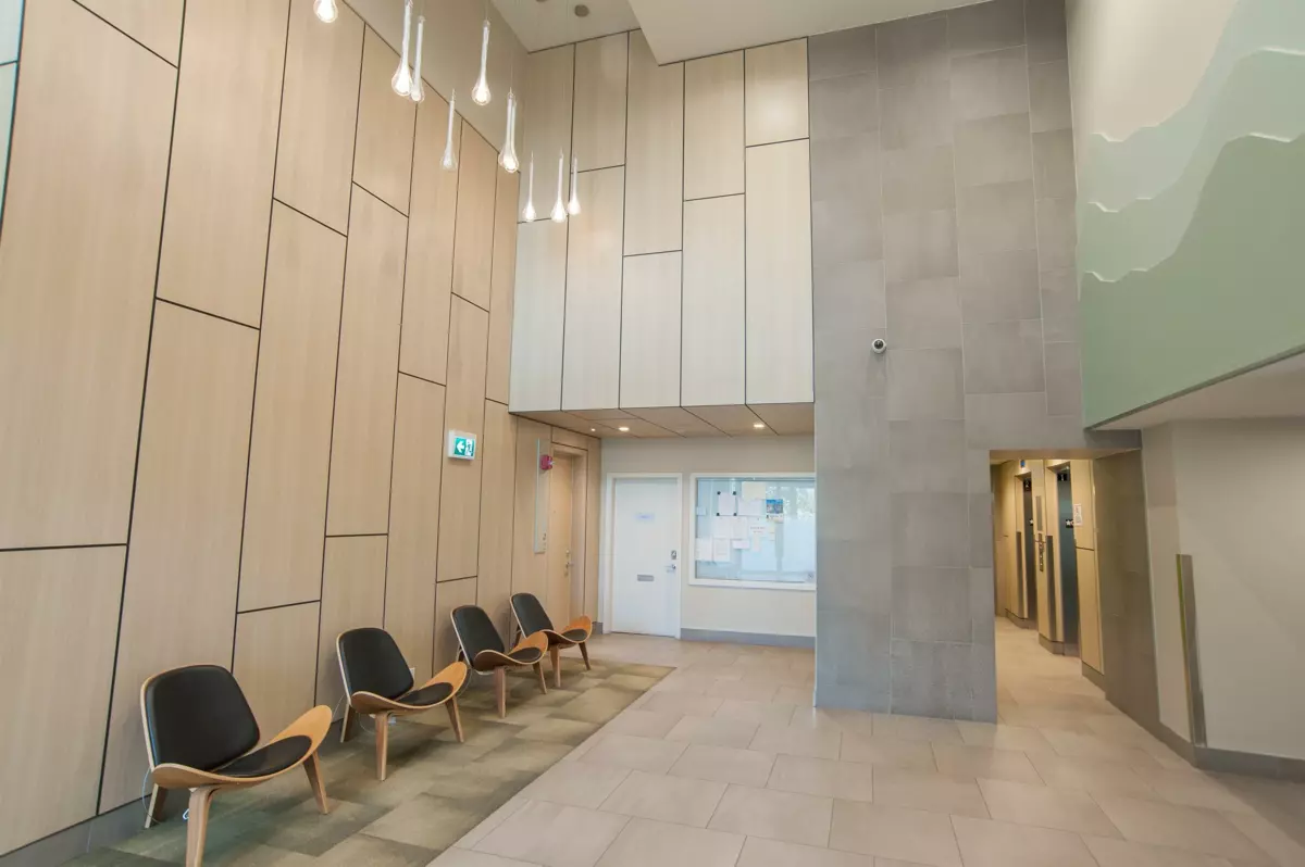 Hallway Photo of 1701 691 North Road, Coquitlam, BC