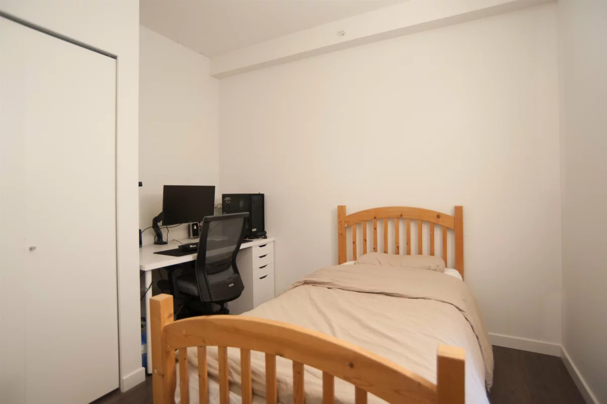 Walk-In Closet Photo of 1701 691 North Road, Coquitlam, BC