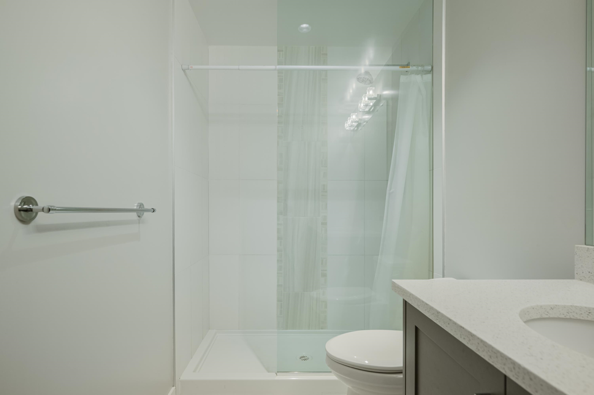 Entry Foyer Photo of D405 20211 66 Avenue, Langley, BC