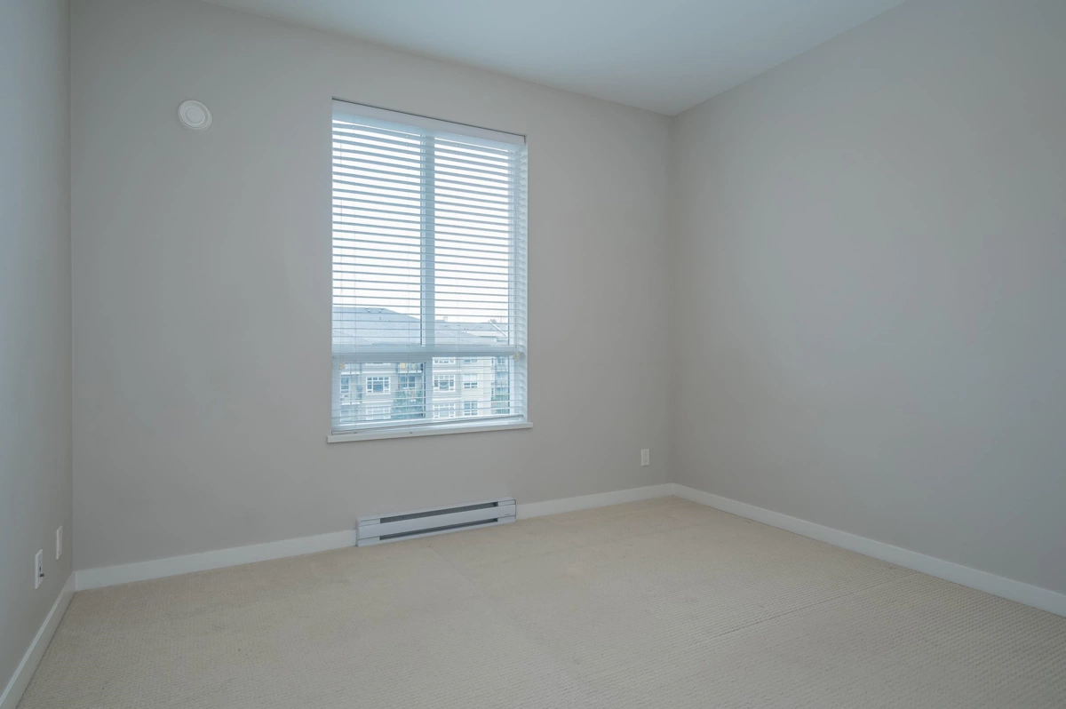 Hallway Photo of D405 20211 66 Avenue, Langley, BC