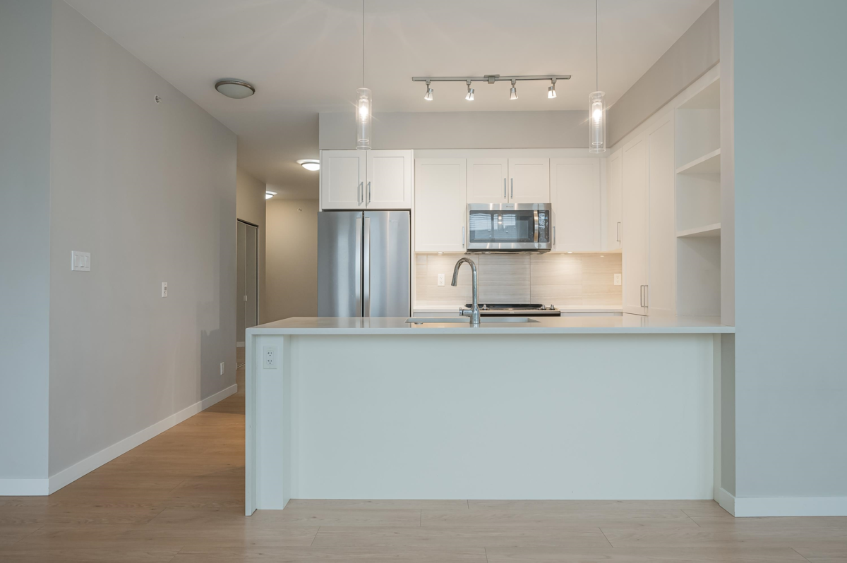 Walk-In Closet Photo of D405 20211 66 Avenue, Langley, BC