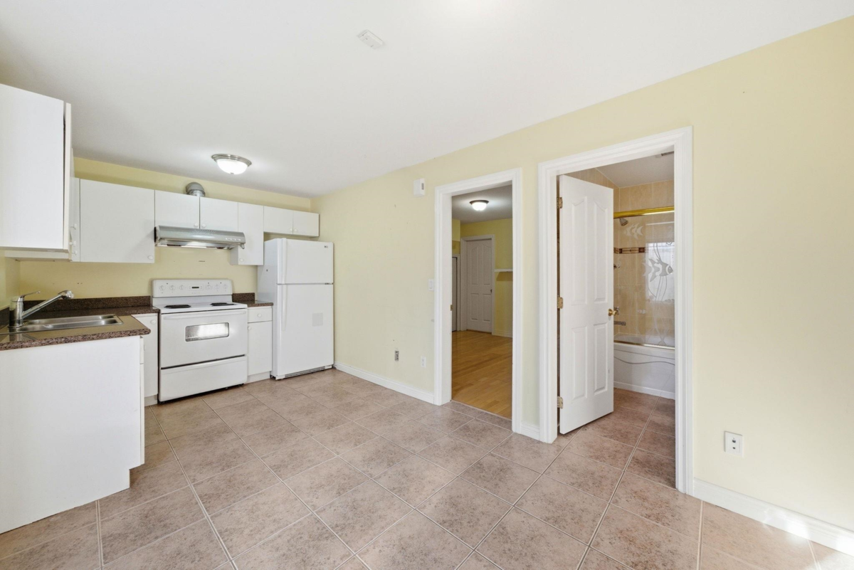 Basement Recreation Room Photo of 213 W 28th Street, North Vancouver, BC