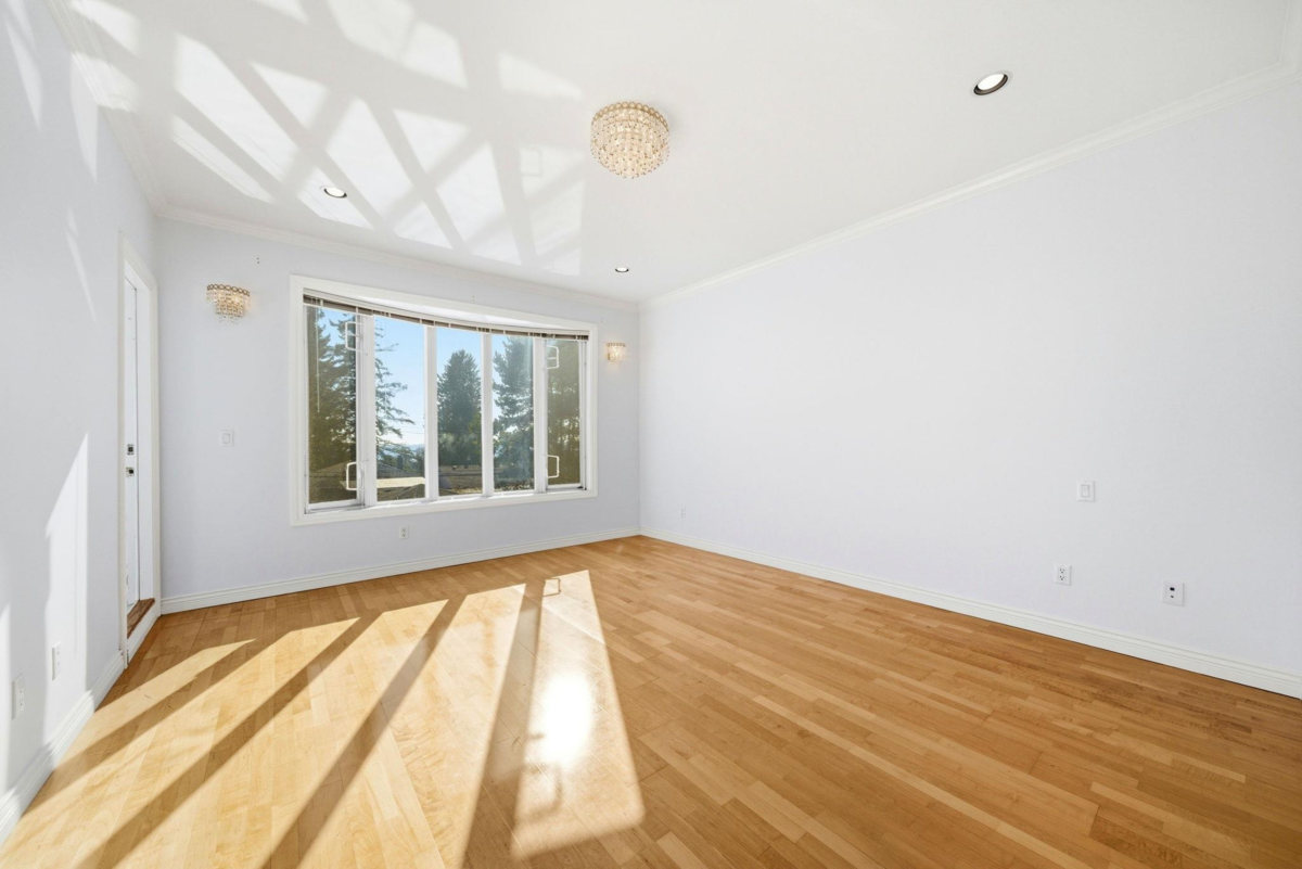 Bedroom 3 Photo of 213 W 28th Street, North Vancouver, BC