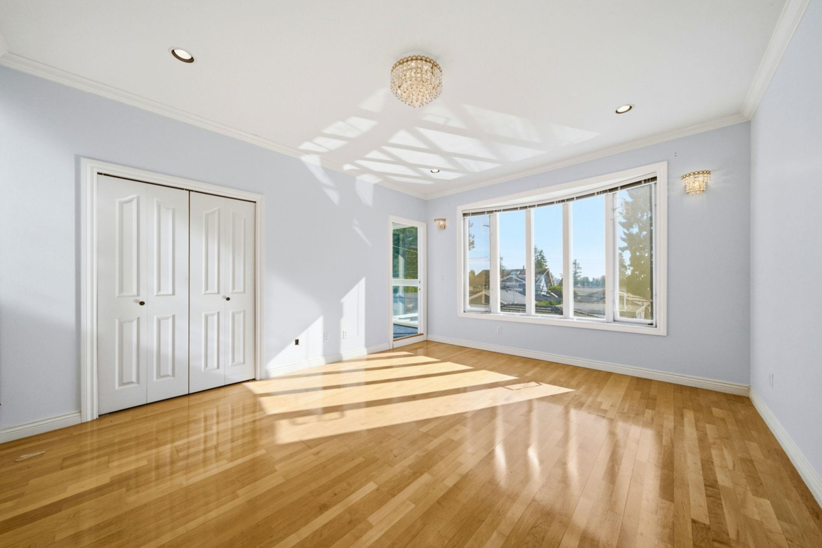 Bedroom 4 Photo of 213 W 28th Street, North Vancouver, BC