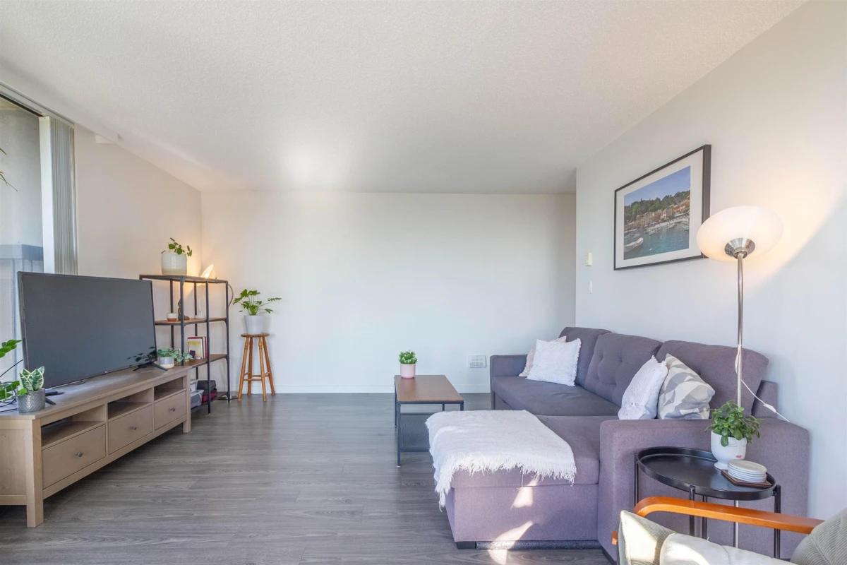 Family Room Photo of 908 2041 Bellwood Avenue, Burnaby, BC