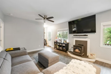 Breakfast Nook Photo of 29791 Silverdale Avenue, Mission, BC