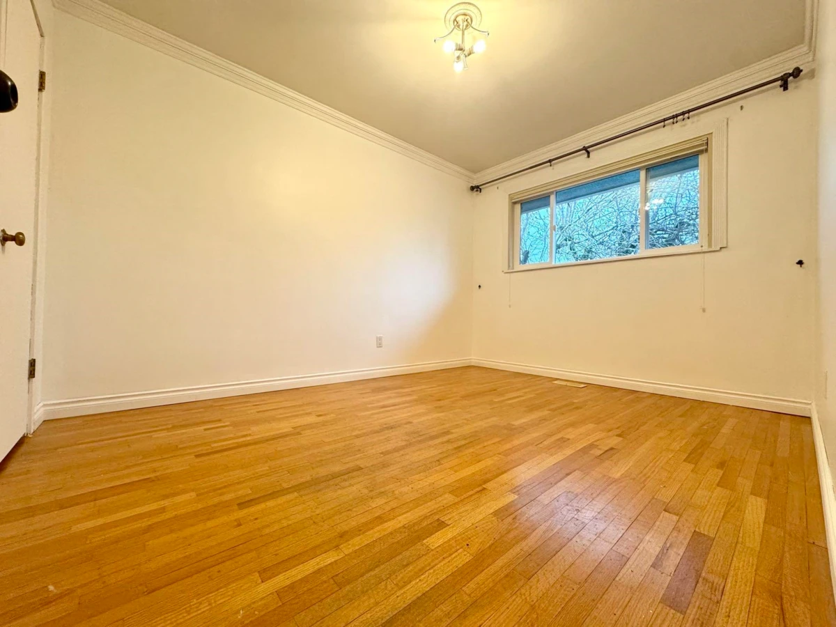 Dining Area Photo of 9525 Sullivan Street, Burnaby, BC