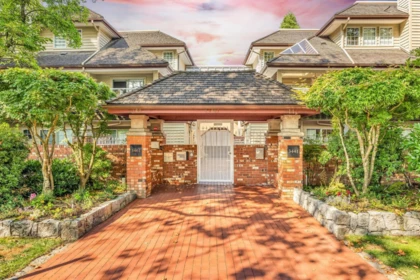 Backyard Photo of 302 3461 Curle Avenue, Burnaby, BC