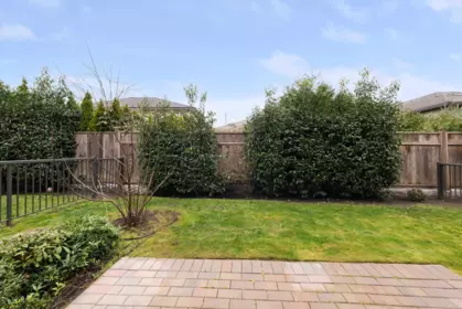 Front Yard Photo of 4 9219 Williams Road, Richmond, BC