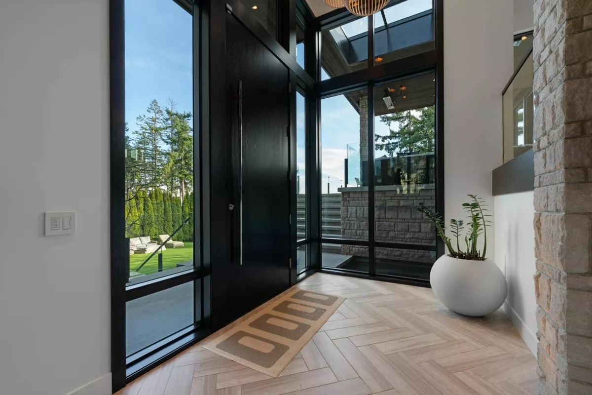 Family Room Photo of 4799 Clovelly Walk, West Vancouver, BC