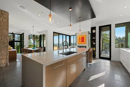 Breakfast Nook Photo of 4799 Clovelly Walk, West Vancouver, BC
