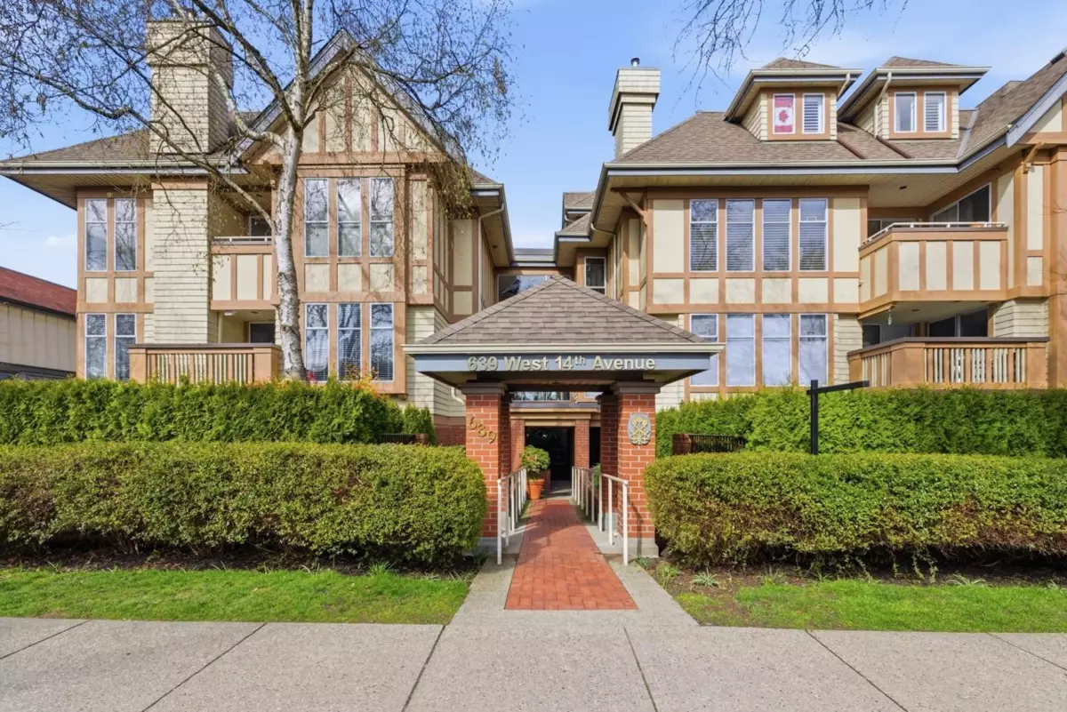 Family Room Photo of W206 639 W 14th Avenue, Vancouver, BC