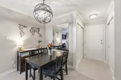 Breakfast Nook Photo of W206 639 W 14th Avenue, Vancouver, BC