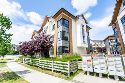 93 15111 Edmund Drive, Surrey, BC, Surrey — Townhouse for sale