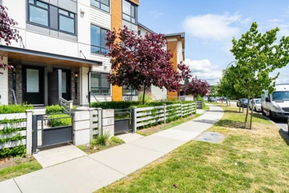 93 15111 Edmund Drive, Surrey, BC, Surrey — Townhouse for sale