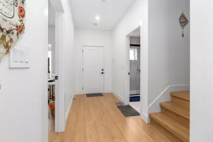 Basement Recreation Room Photo of 18460 64 Avenue, Surrey, BC