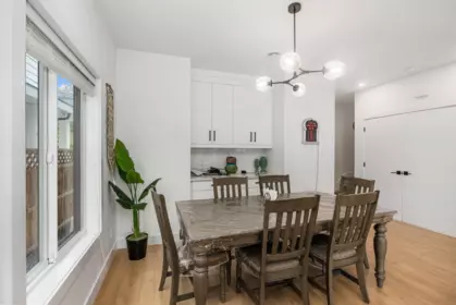Breakfast Nook Photo of 18460 64 Avenue, Surrey, BC