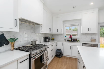18460 64 Avenue, Surrey, BC, Surrey — Half Duplex for sale