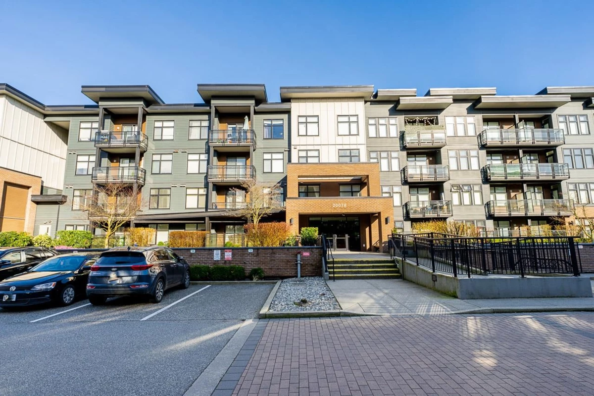 Exterior Rear Photo of 202 20078 Fraser Highway, Langley, BC