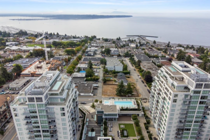 Backyard Photo of 408 1441 Johnston Road, White Rock, BC