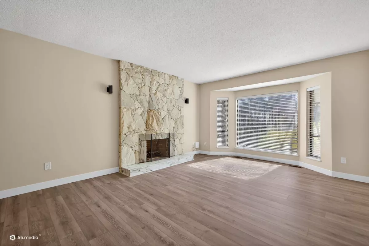 Dining Area Photo of 14085 114a Avenue, Surrey, BC