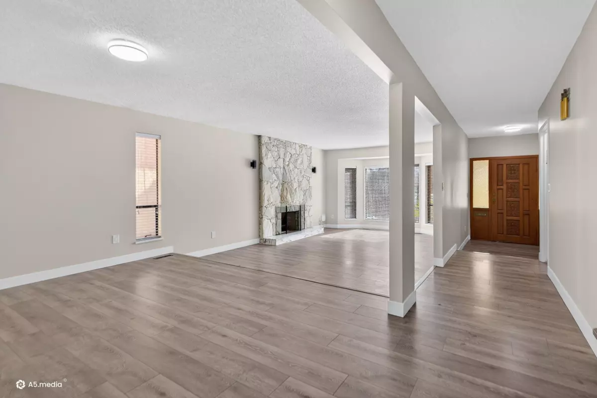 Living Room Photo of 14085 114a Avenue, Surrey, BC