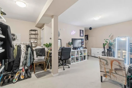 Garage Interior Photo of 16 188 Sixth Street, New Westminster, BC