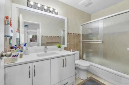 Kitchen Photo of 256 9452 Prince Charles Boulevard, Surrey, BC