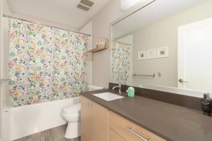 Guest Bathroom Photo of 5 278 Camata Street, New Westminster, BC