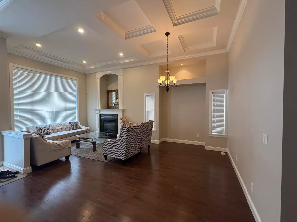 Family Room Photo of 7789 146a Street, Surrey, BC