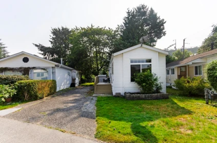 Basement Recreation Room Photo of 222 Tyee Drive, West Vancouver, BC